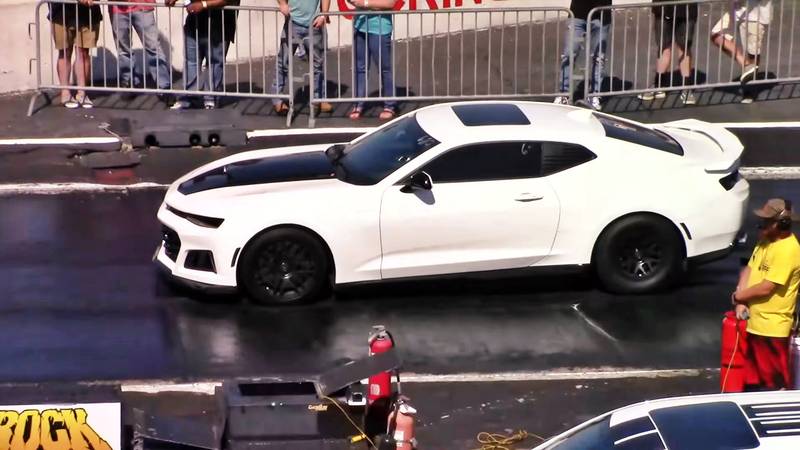 Dodge Durango Hellcat takes on the Camaro ZL1 and Mustang GT 5.0 Coyote
- image 1023596
