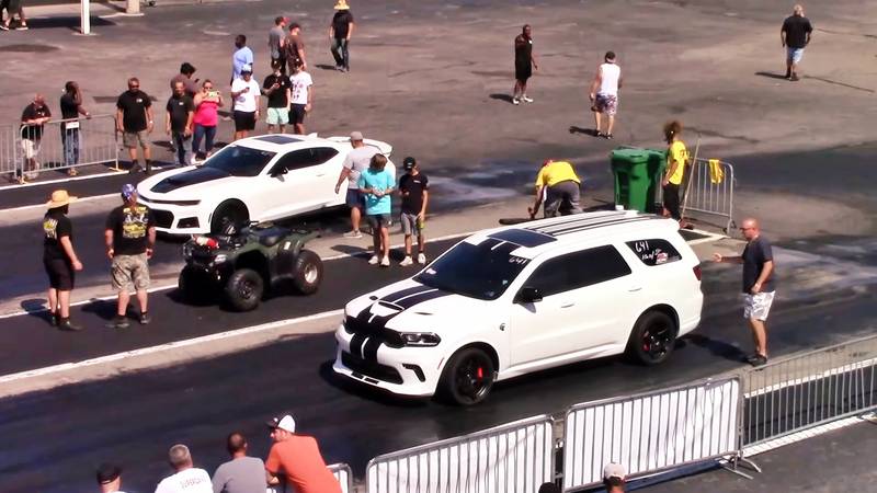 Dodge Durango Hellcat takes on the Camaro ZL1 and Mustang GT 5.0 Coyote
- image 1023594
