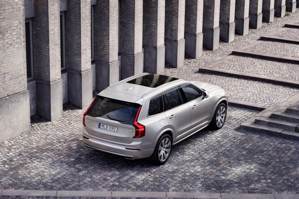 2021 Volvo XC90 Recharged T8 Inscription rear
